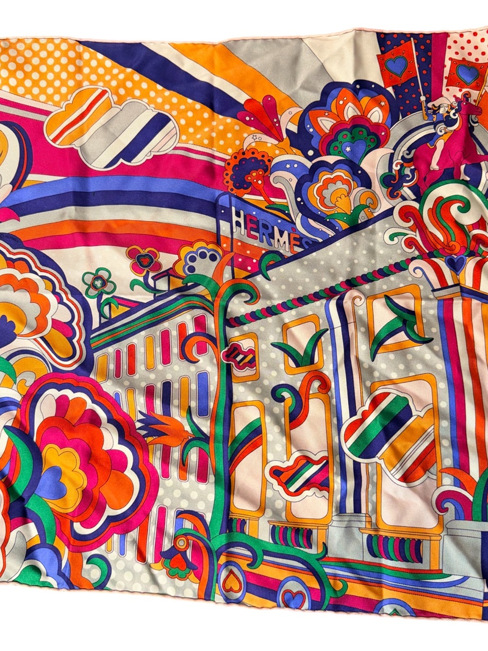 Hermès Faubourg Rainbow Gavroche 45 Scarf w/original tags in like new condition - Picture 4 of 13